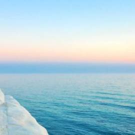 £ 14,900, De-Luxe, Ford, Minivan, 5.0L, Petrol Hybrid, Automatic