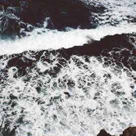 £ 22,700, De-Luxe, Ford, Microvan, 5.0L, Diesel, Automatic